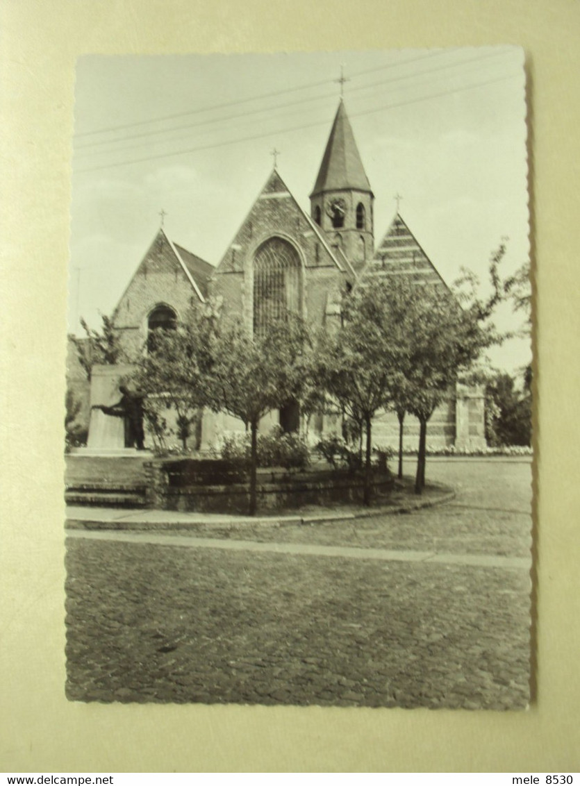 53835 - MOERBEKE - ST- ANTONIUSKERK - ZIE 2 FOTO'S - Moerbeke-Waas