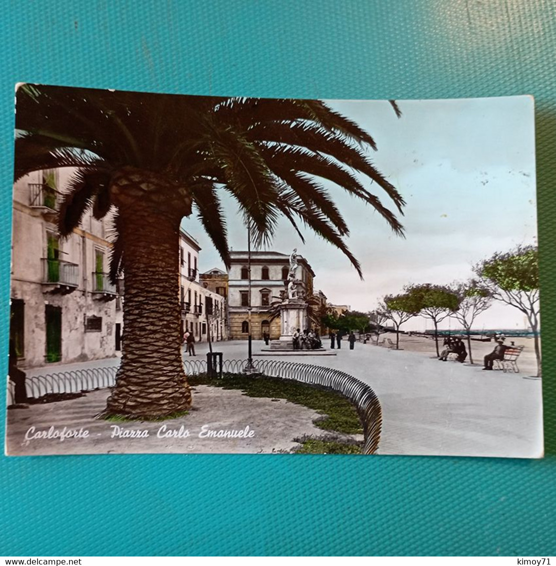 Cartolina Carloforte - Piazza Carlo Emanuele. Viaggiata 1959 - Carbonia