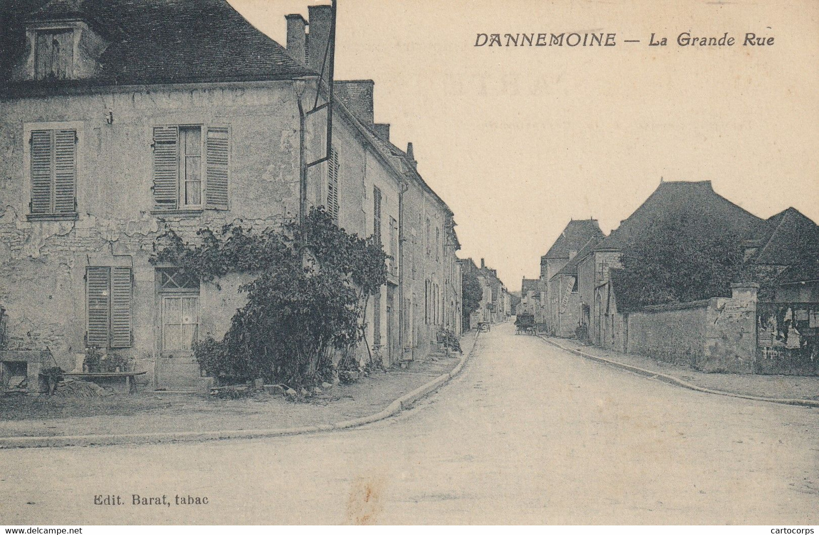 89 - DANNEMOINE - La Grande Rue - Villeblevin