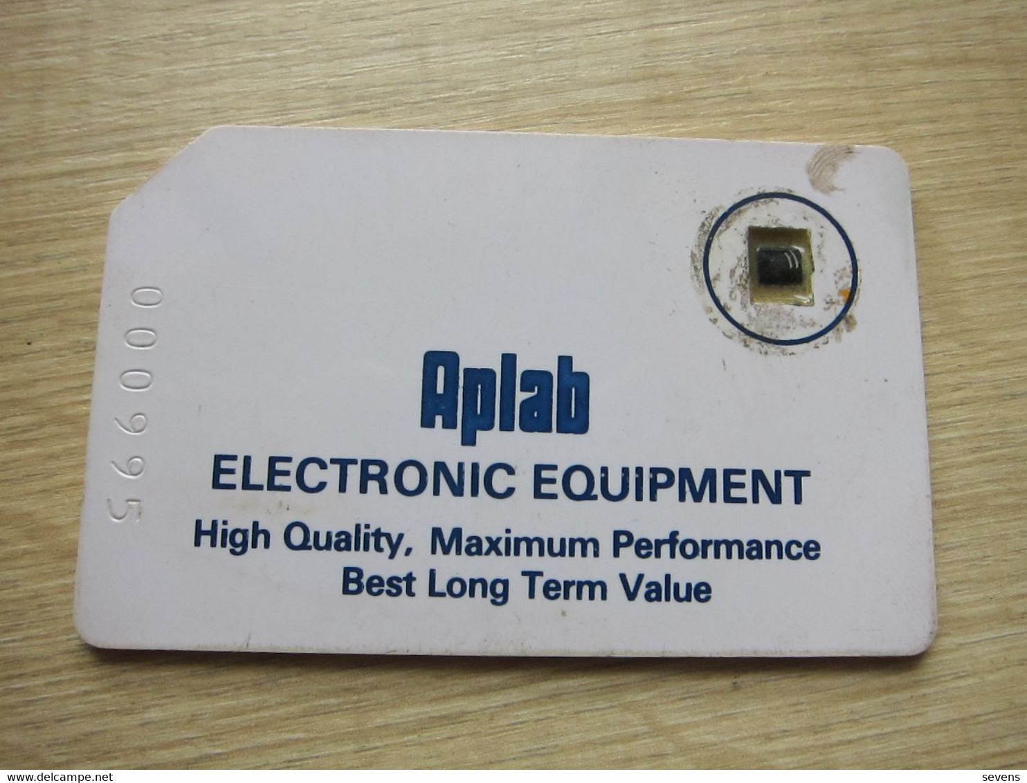 Aplab LOKDOOT Chip Phonecard, LOK02C, Backside 6 Digit Serial Number, Used,backside Gold Cover Missed - India