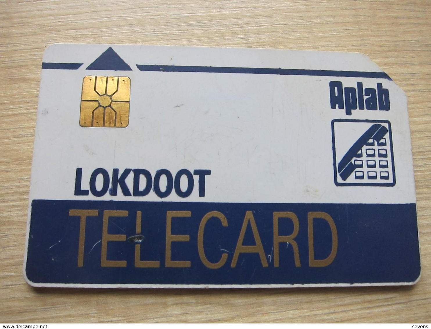 Aplab LOKDOOT Chip Phonecard, LOK02d, Backside 8 Digit Serial Number, Used,backside With Gold Cover - Inde