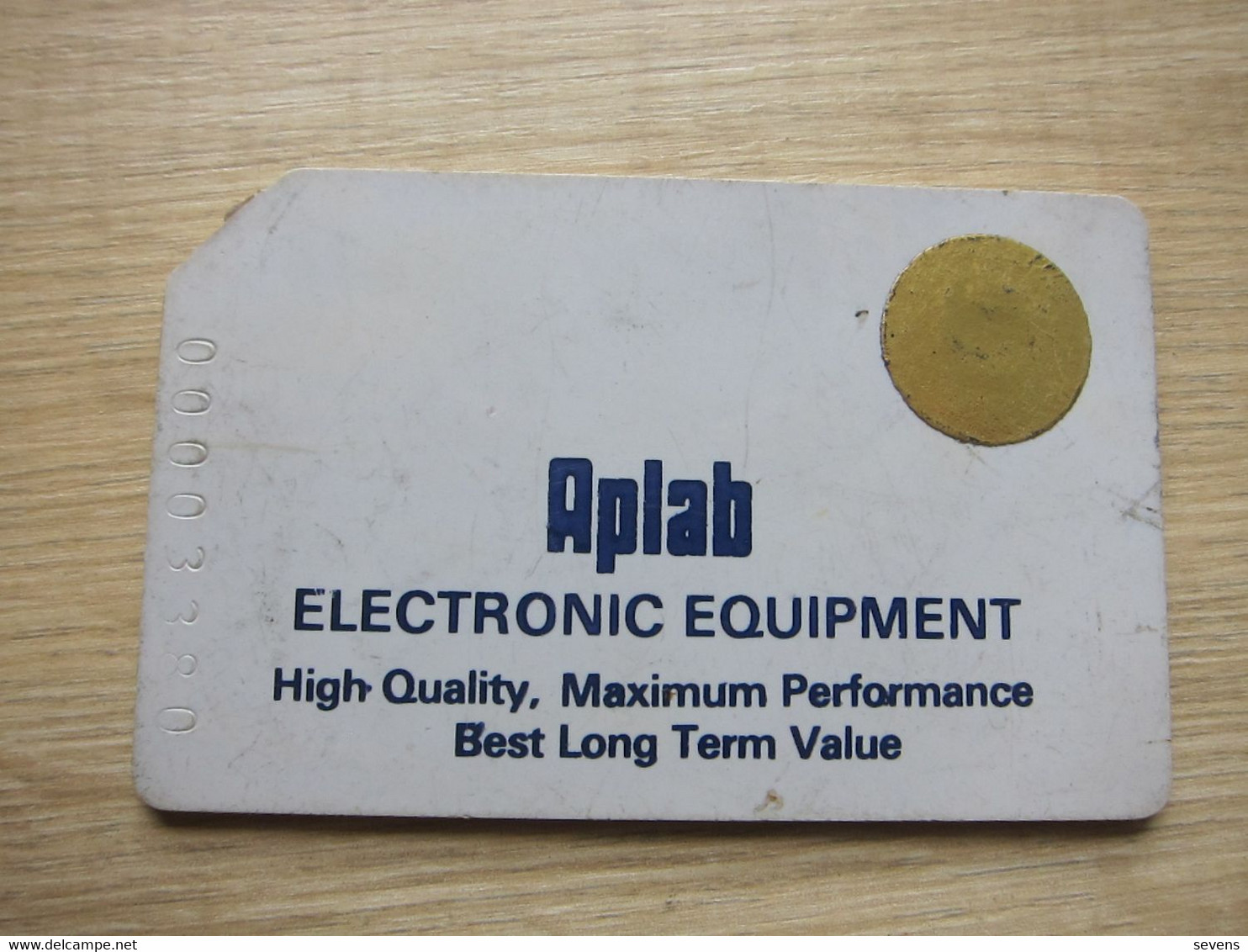 Aplab LOKDOOT Chip Phonecard, LOK02d, Backside 8 Digit Serial Number, Used,backside With Gold Cover - India