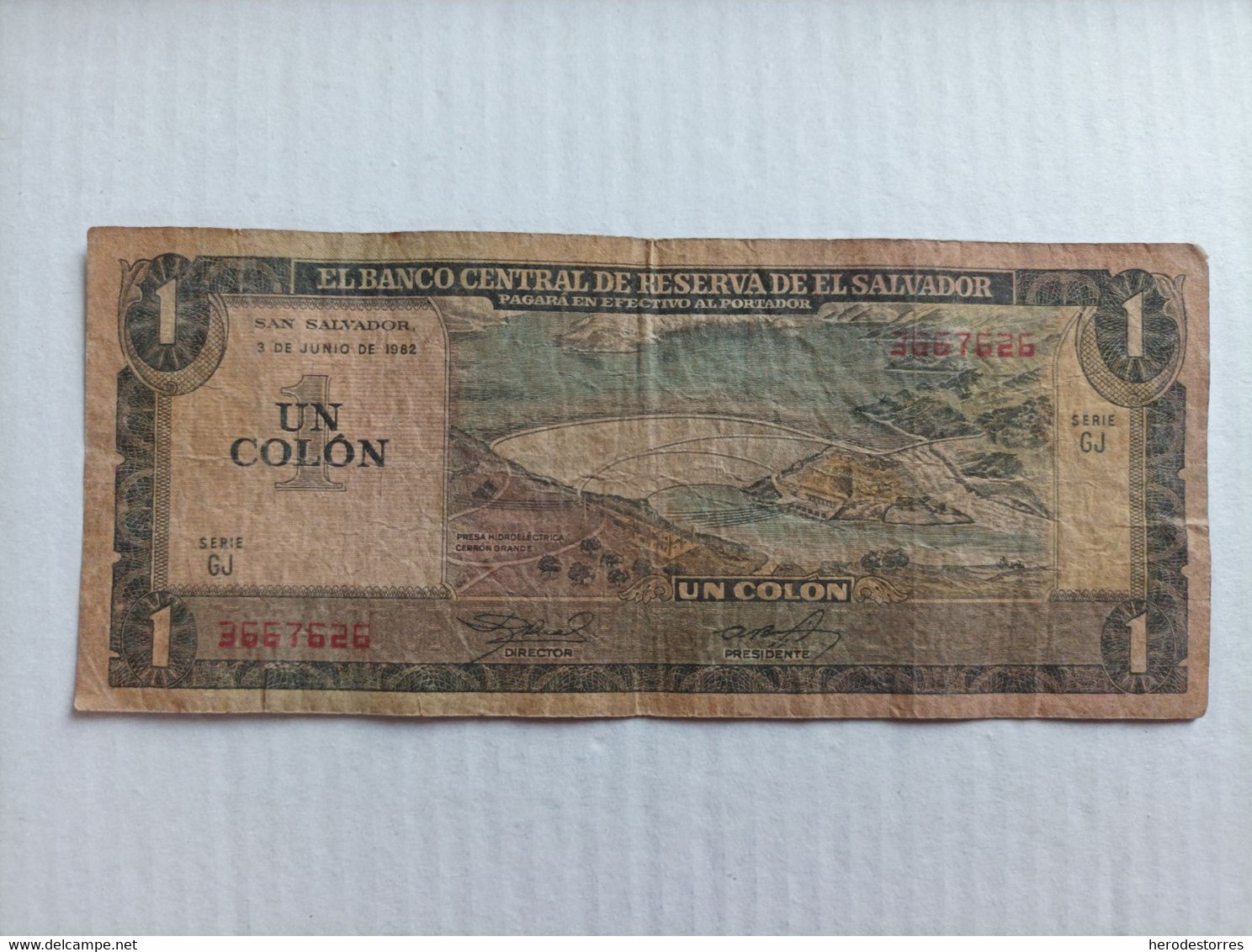 Billete De El Salvador De 1 Colon, Año 1982 - El Salvador