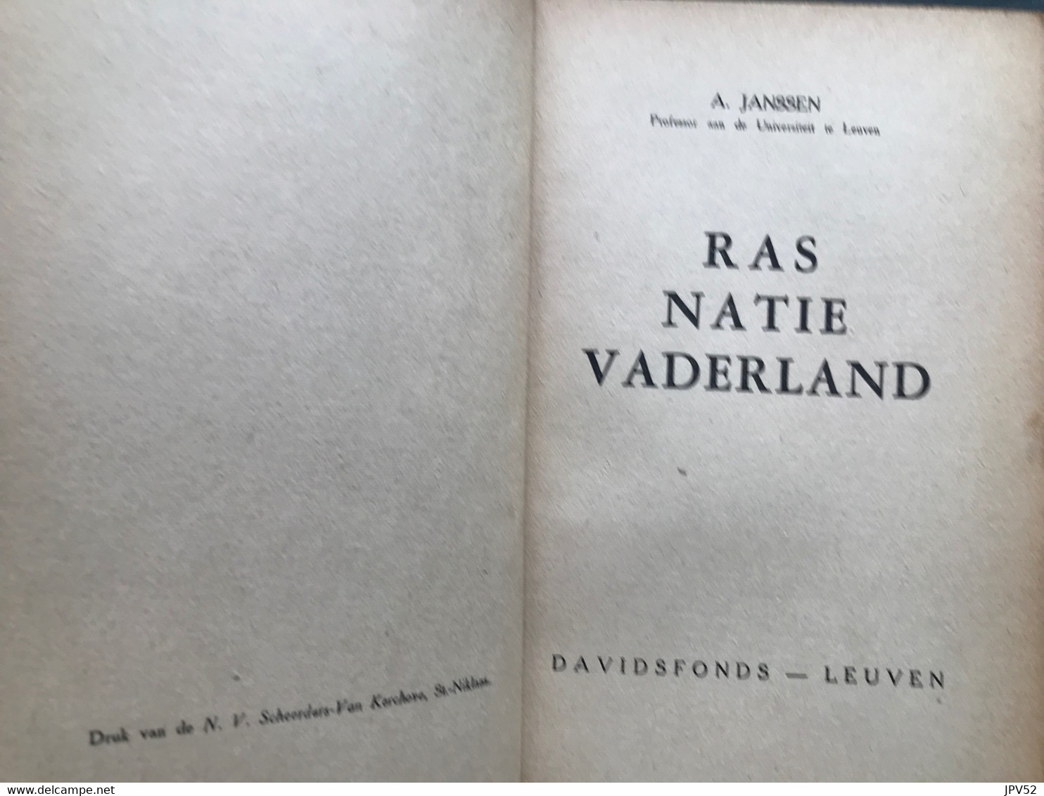 (695) Ras Natie Vaderland - A. Janssen - 1945 - 196 Blz. - Kids