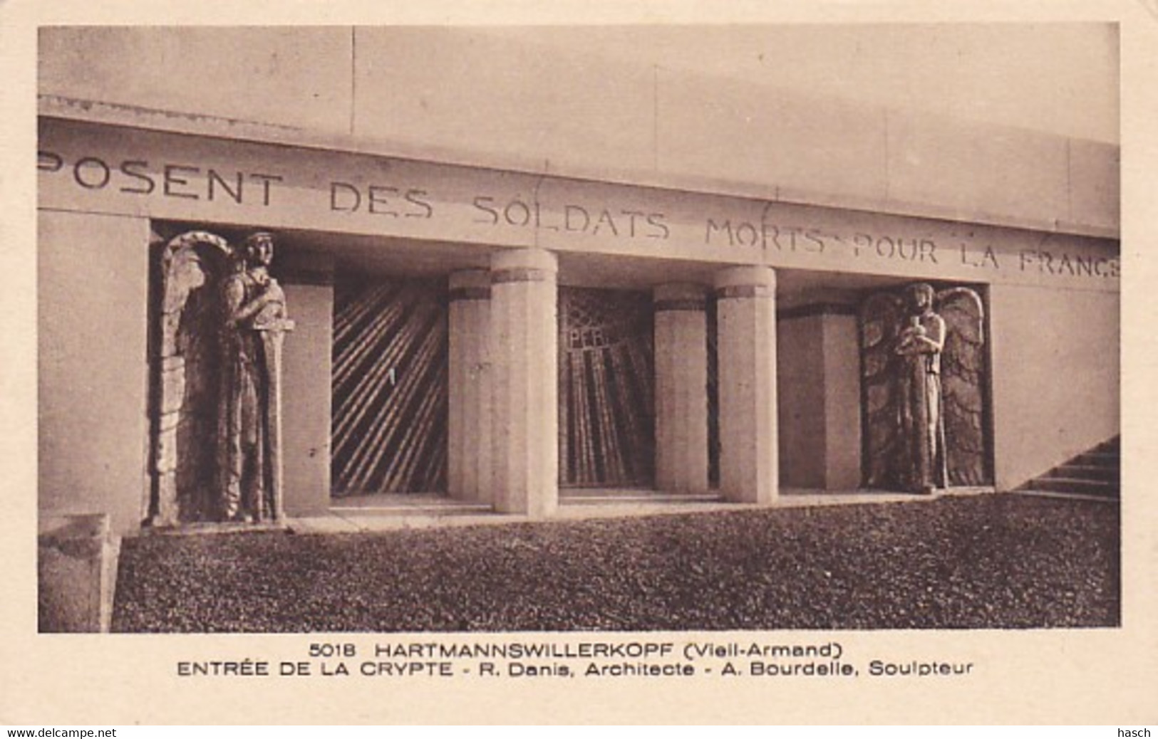 4875 80 Hartmannswillerkopf, Entrée Du Crypte - Monuments Aux Morts