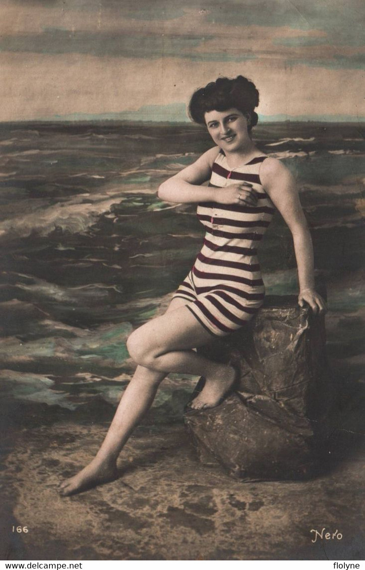 Mode - Carte Photo - Baigneuse En Maillot De Bain - Fashion