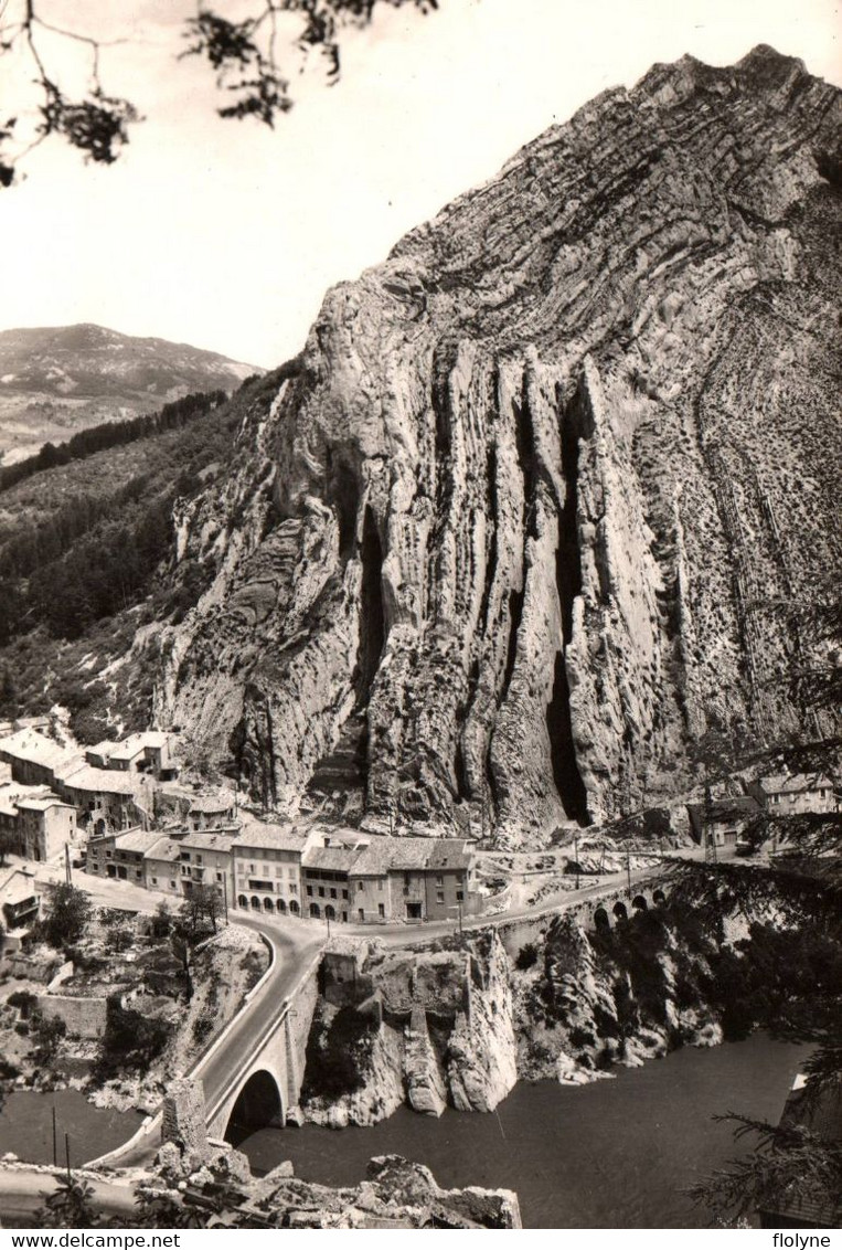 Sisteron - Pont Sur La Durance Et Faubourg La Baume - Sisteron