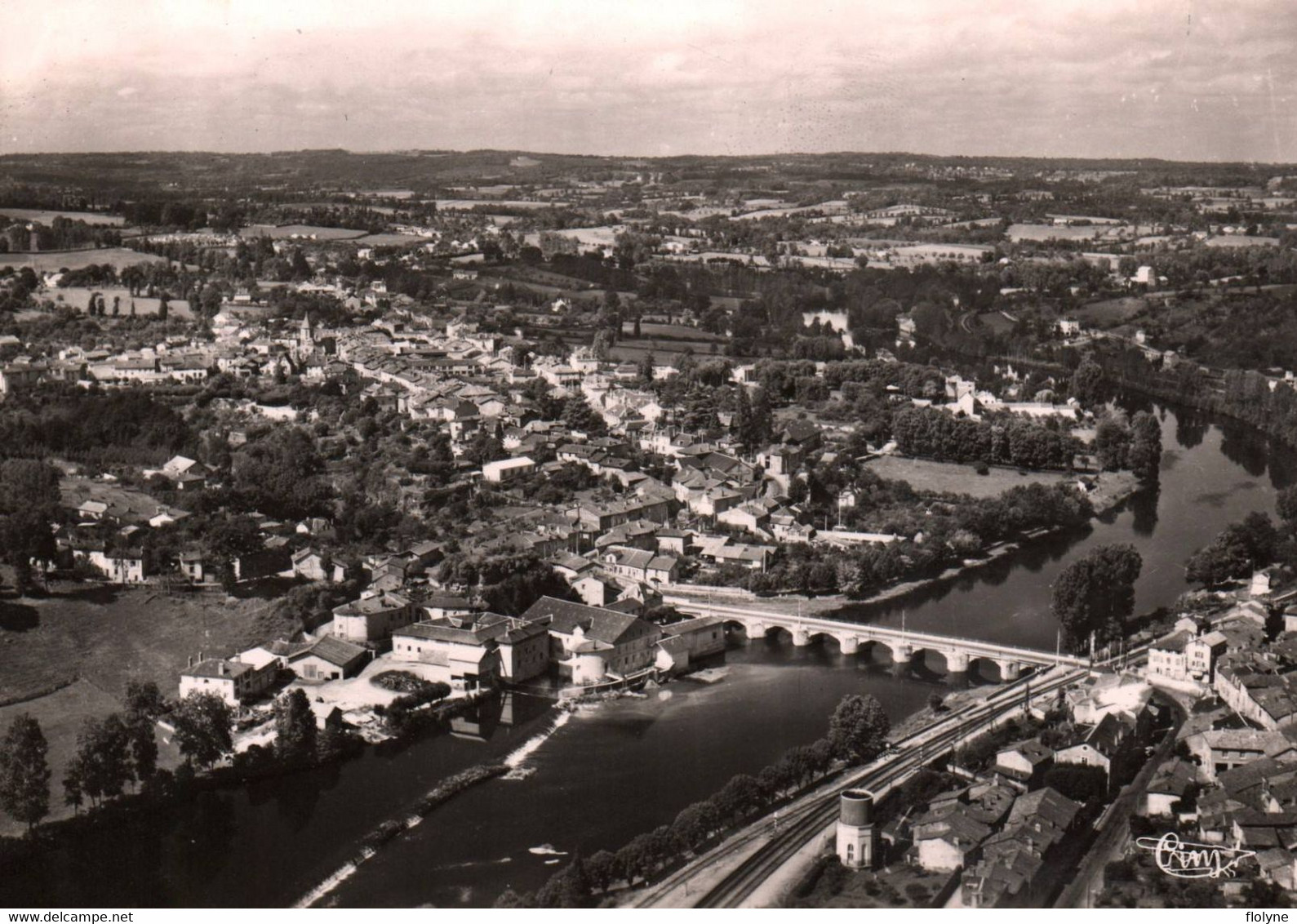 Aixe Sur Vienne - Vue Générale Aérienne De La Commune - Château D'eau Ligne Du Chemin De Fer - Aixe Sur Vienne