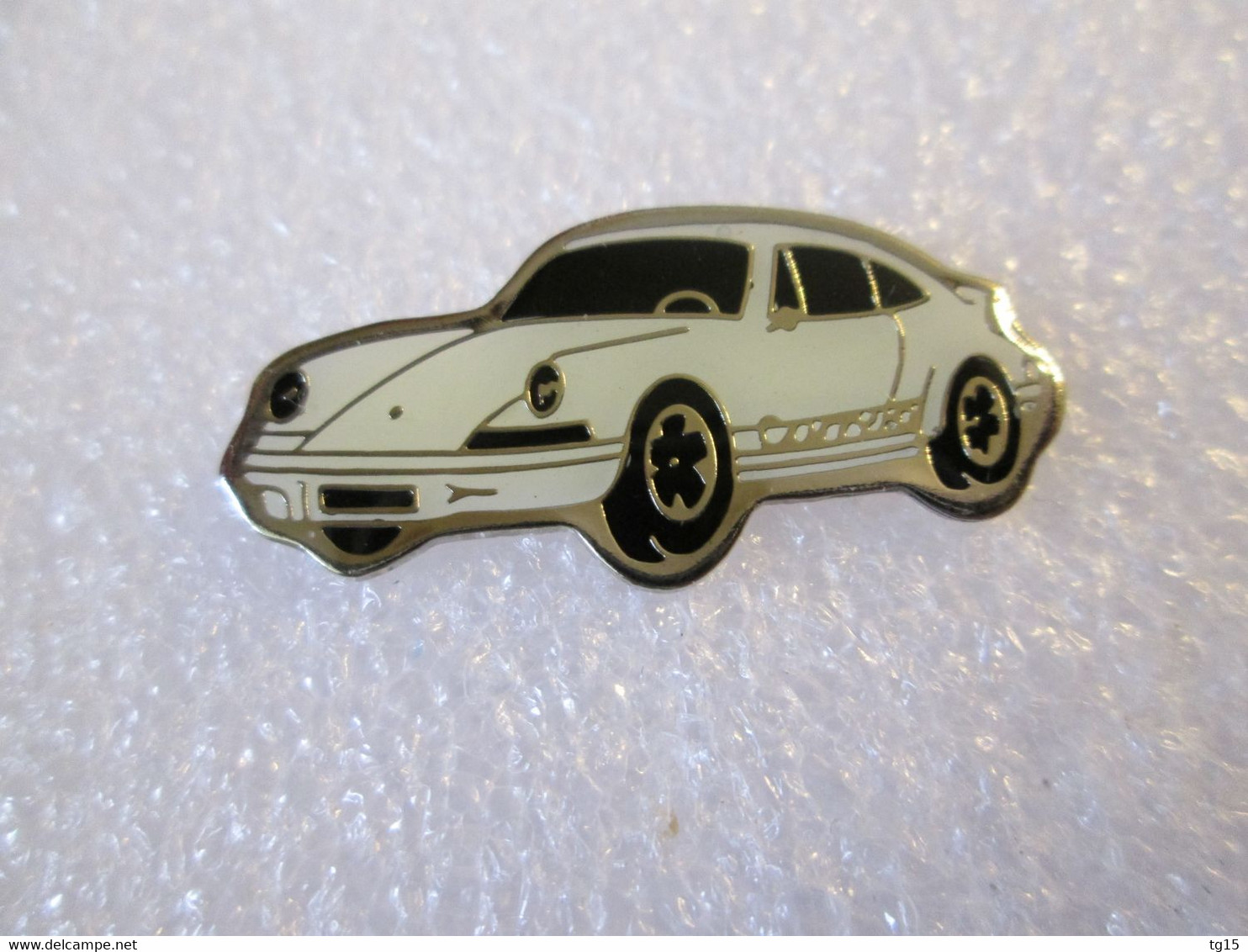 PIN'S   PORSCHE 911 CARRERA - Porsche