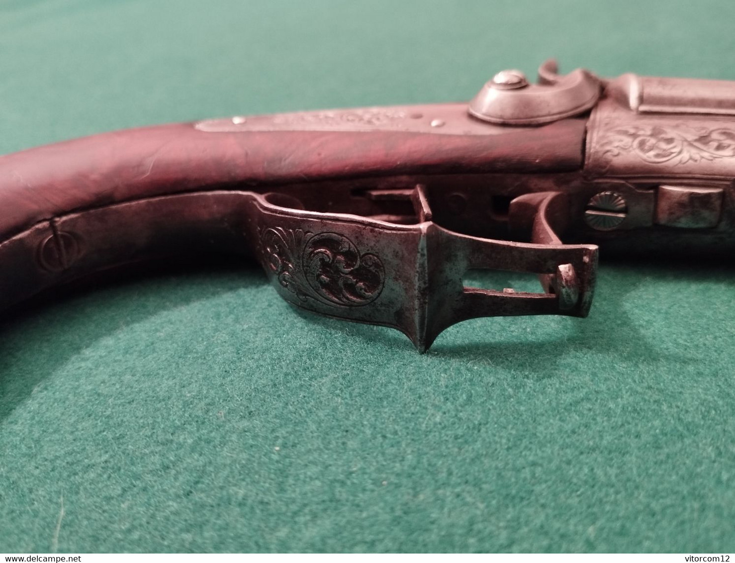 Pistolet Français de chasse Double Canon ( Justaposé) á broche type  Lefauchaux vers 1850.