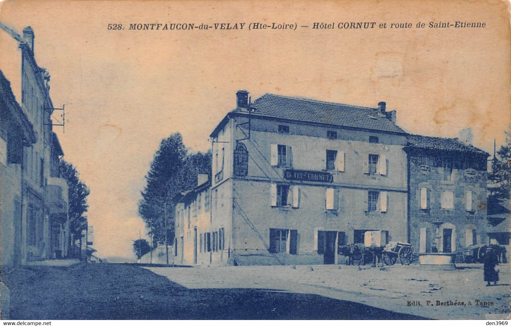 MONTFAUCON-en-VELAY (Haute-Loire) - Hôtel Cornut Et Route De Saint-Etienne - Montfaucon En Velay