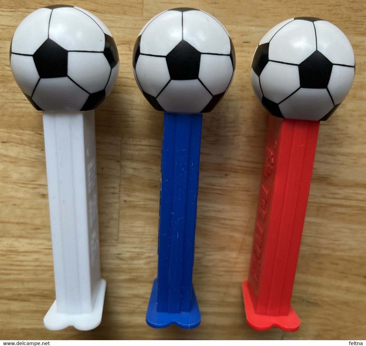 2010 SLOVENIA MINT LOOSE SET OF 3 PEZ DISPENSERS FOR FIFA SOCCER WORLD CHAMPIONSHIP FOOTBALL - Pez