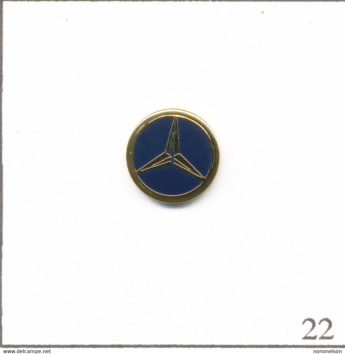 Pin's Automobile - Mercedes / Logo. Diamètre : 12 Mm. Non Estampillé. Zamac. T920-22 - Mercedes