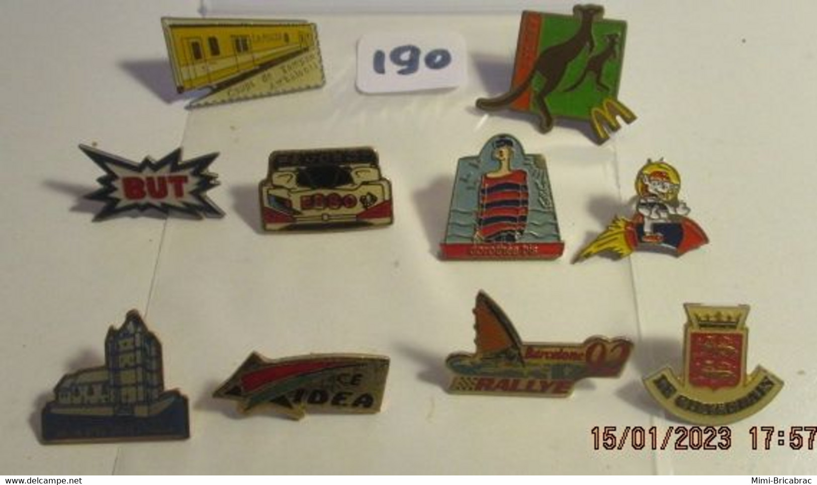 SUPER AFFAIRE A PRIX CASSE !!! LOT 190 : Lot De 10 Pin's TOUS DIFFERENTS En Très Bon état Mais SANS Les Attaches - Lots