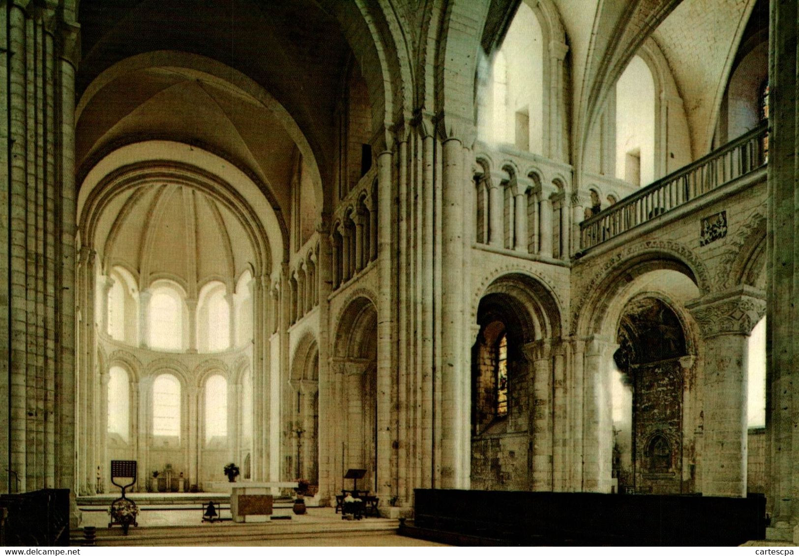 Saint Martin De Boscherville Abbaye Romane Perspective Sur Le Choeur Et Le Transept          CPM Ou CPSM - Saint-Martin-de-Boscherville