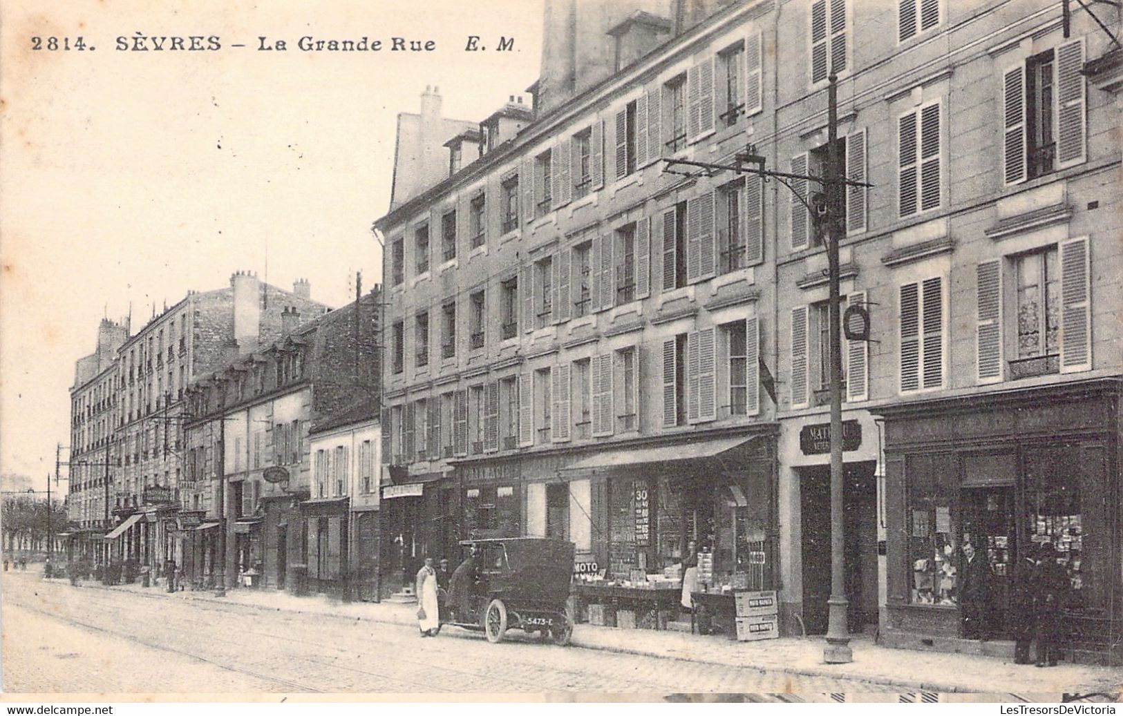 CPA - France - 92 - SEVRES - La Grande Rue - 2814 - EM - Vieille Voiture - Sevres
