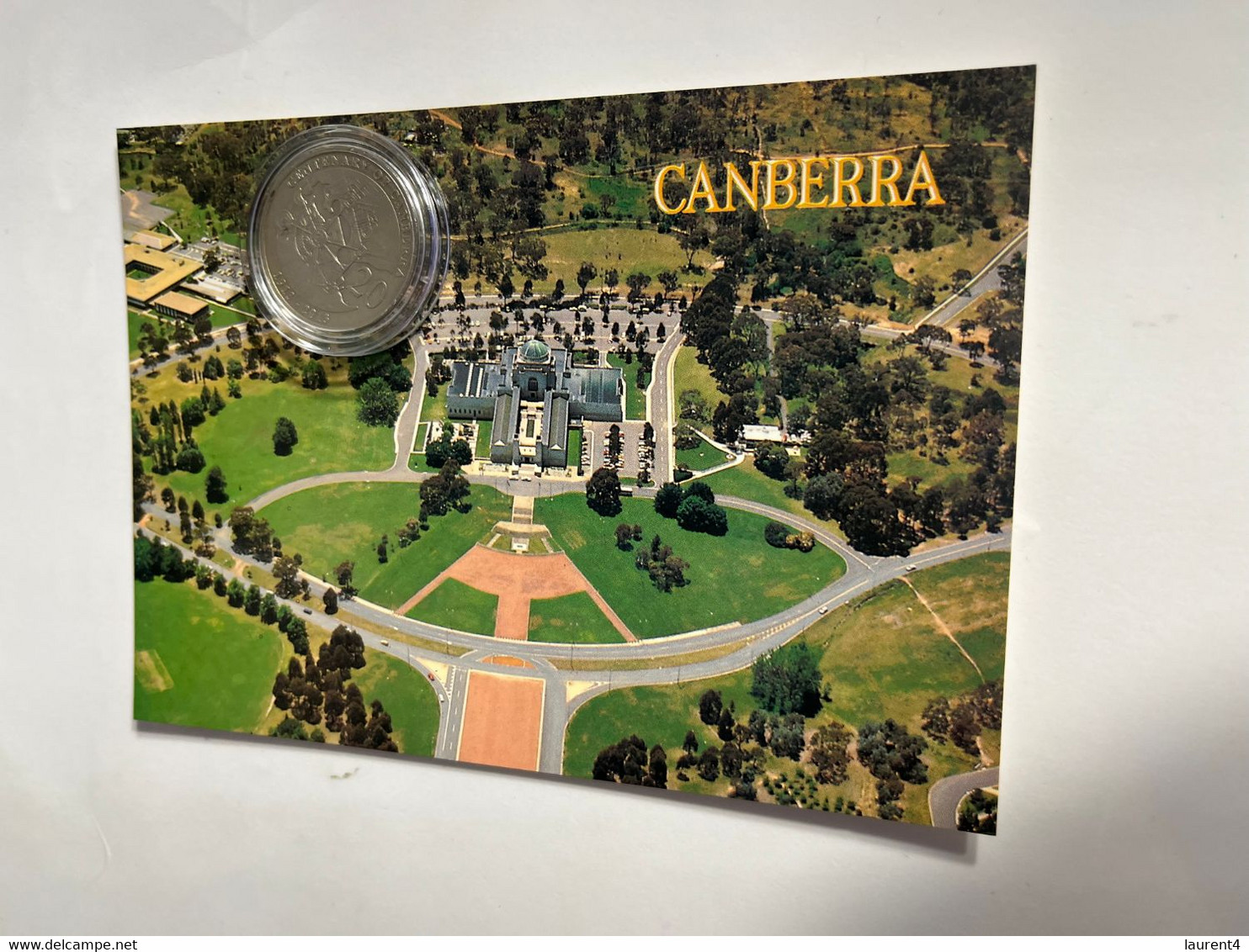 (4 N 18 A) Australia - 0.20 Cents Coin Centenary Of Canberra 2013 / On Canberra New Parliament House From Above - 20 Cents