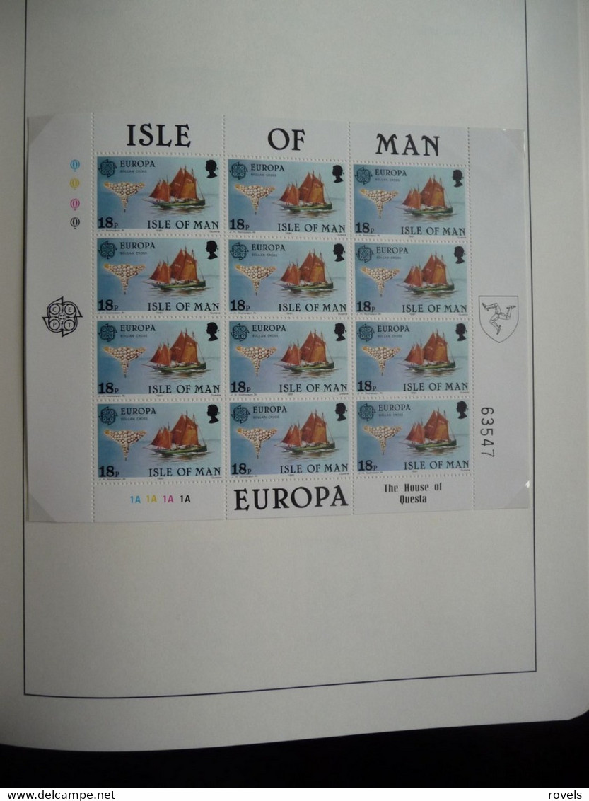 Europa -cept 1979 through 1982 MNH . all in a luxury leuchttrum album. see scan.