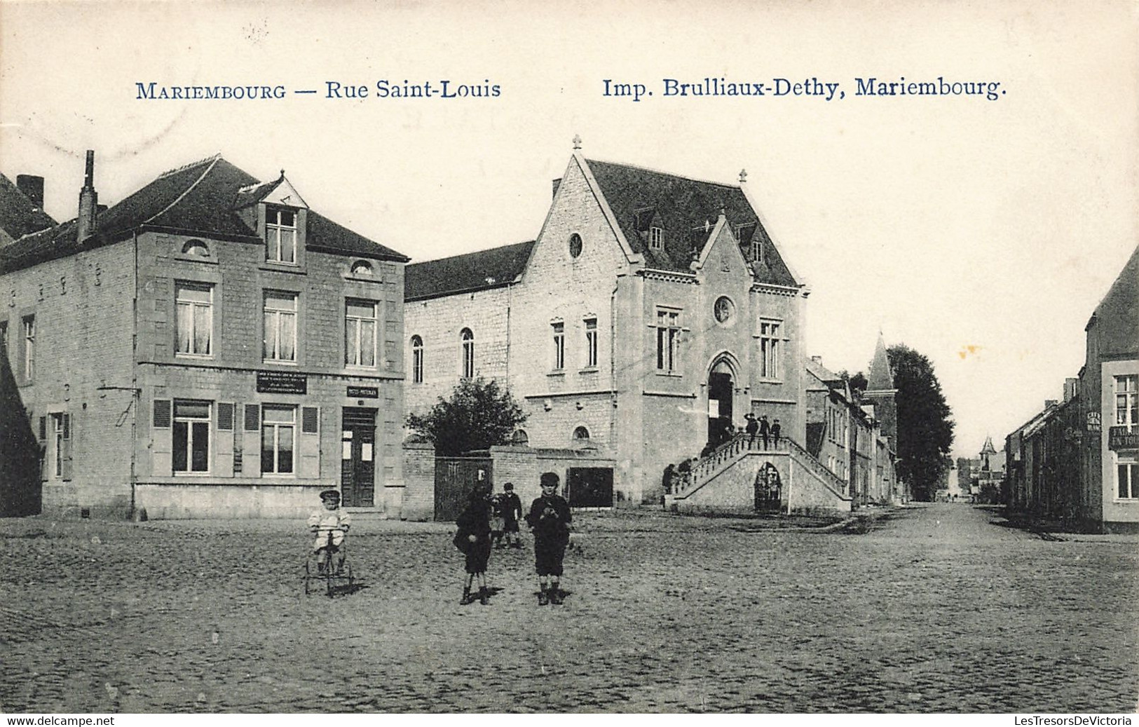 CPA - Belgique - Namur - Mariembourg - Rue Saint Louis - Imp. Brulliaux Dethy - Oblitéré Mariembourg 1910 - Animé - Altri & Non Classificati