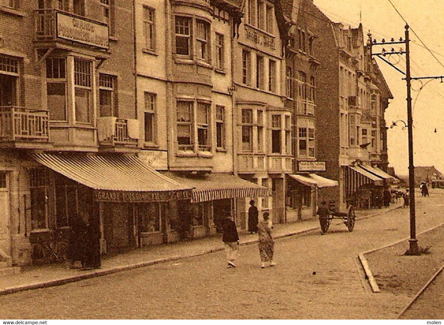 LE ZOUTE L ARRET DU TRAM ELECTRIQUE KNOCKE KNOKKE => BRUGGE & OOSTENDE DE PANNE HALTE TRAMWAY VICINAL GARE STATION  4107 - Knokke