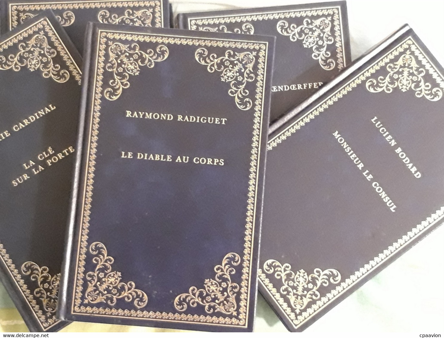 5 LIVRES: LE DIABLE AUX CORPS, LA CLEF SUR LA PORTE, LE SILENCE DE LA MER, LE CRABE TAMBOUR, MONSIEUR LE CONSUL - Lots De Plusieurs Livres