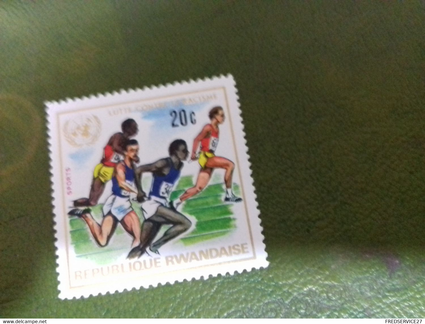 P7/ REPUBLIQUE RWANDAISE NEUF LUTTE CONTRE LE RACISME - Unused Stamps