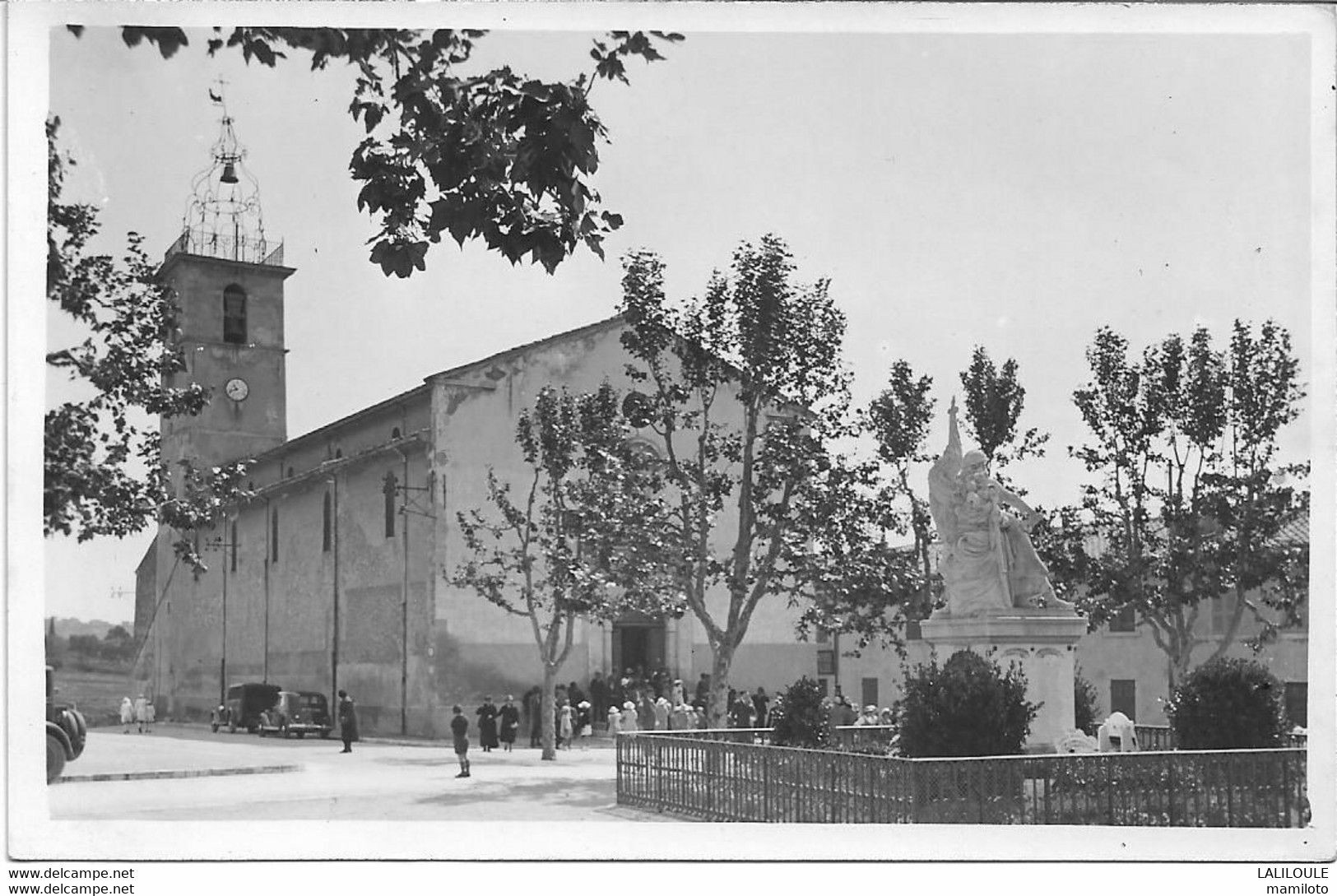 CHATEAU GOMBERT ( 13 )   L'église - Sortie De La Messe - Nordbezirke, Le Merlan, Saint-Antoine