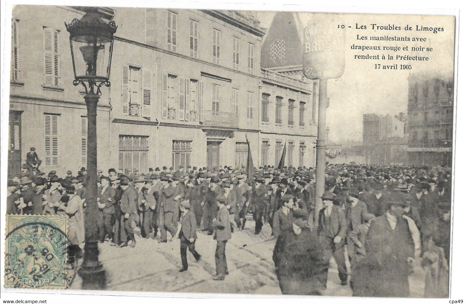 87    LIMOGES   LES TROUBLES DE LIMOGES  LES  MANIFESTANTS  AVEC DRAPEAUX ROUGE ET NOIR SE RENDE A LA PREFECTURE - Limoges