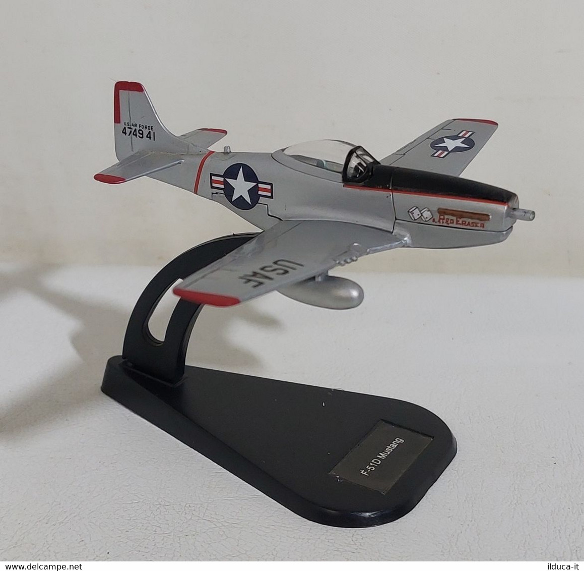 I111019 AEREI & ELICOTTERI MILITARI 1/100 - F-51D Mustang - Airplanes & Helicopters