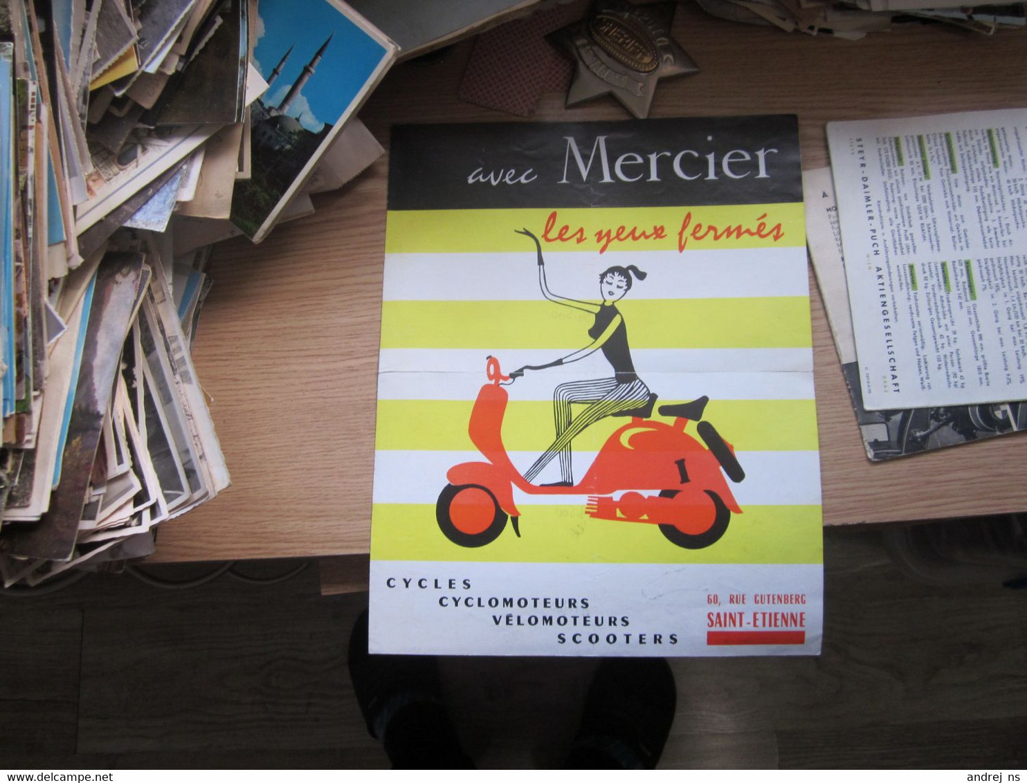 Cycles Cyclomoteurs Velomoteurs Scooters  Avec Mercier Les Yeux Fermes - Motos