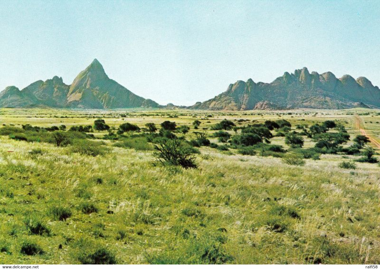 2 AK Namibia * Landschaft In Namibia Mit Dem Berg Spitzkoppe - Wird Auch Als Das „Matterhorn Namibias“ Bezeichnet * - Namibia