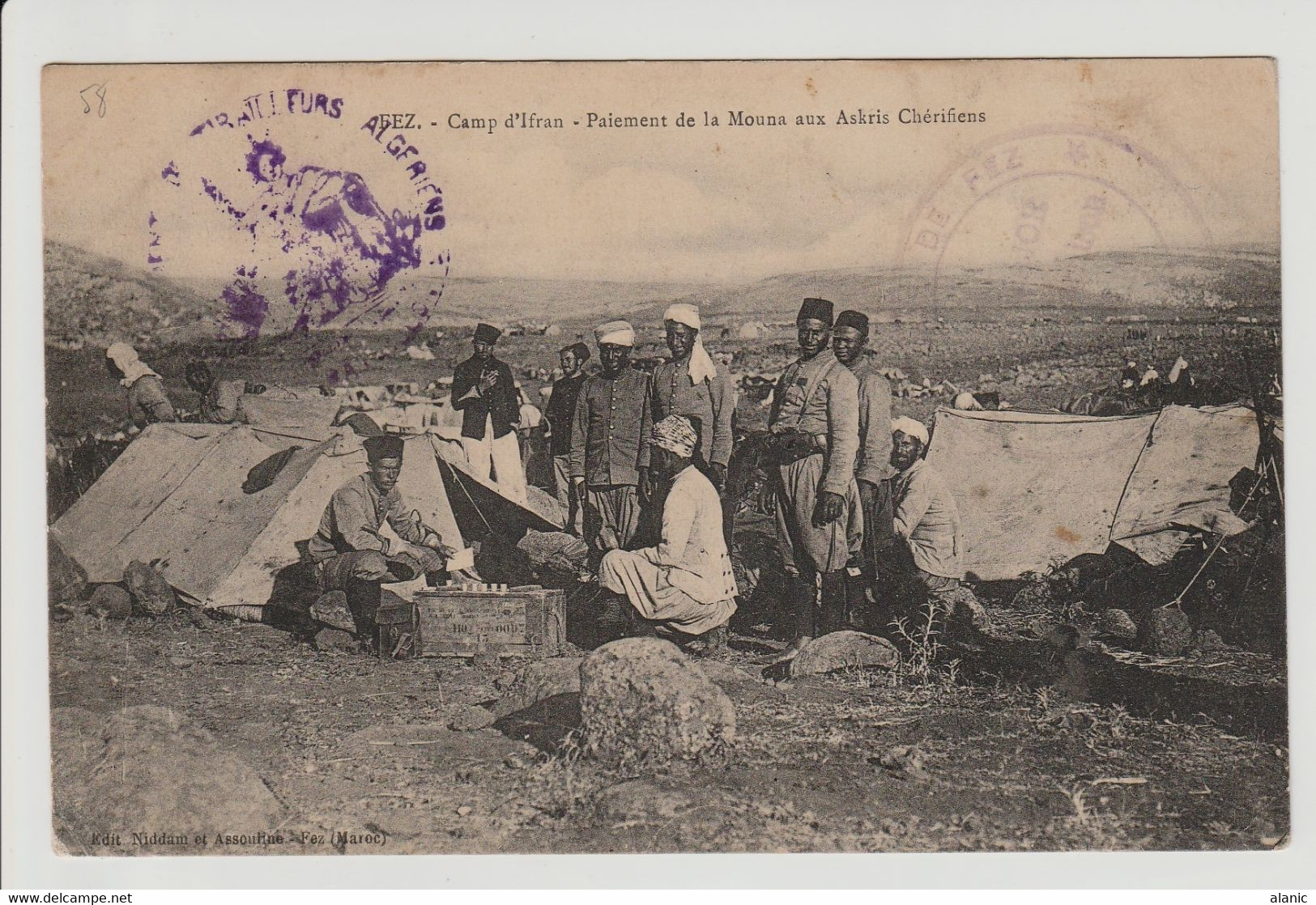CPA- MAROC -FEZ- CAMP D'IFRAN -PAIEMENT DE LA MOUNA AUX ASKRIS CHERIFIENS (rare) Guerre Du Rif-Animée - Fez (Fès)