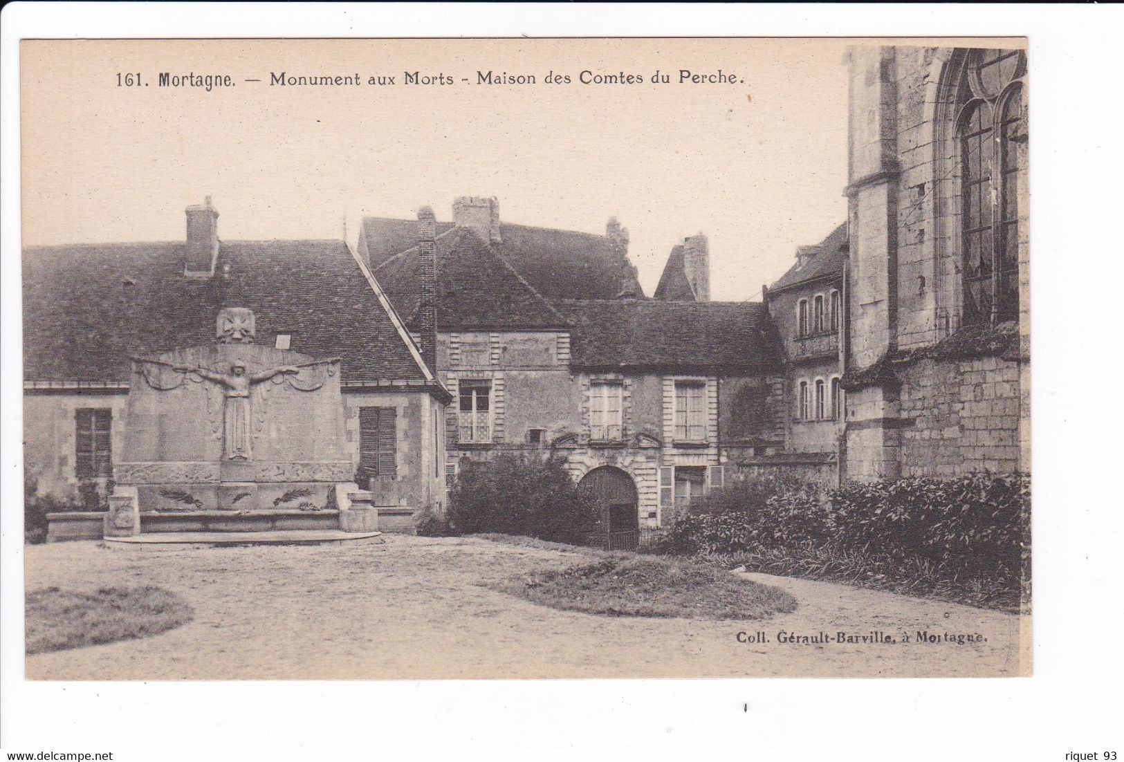 161 - Mortagne - Monument Aux Morts - Maison Des Comtes Du Perche - Mortagne Au Perche