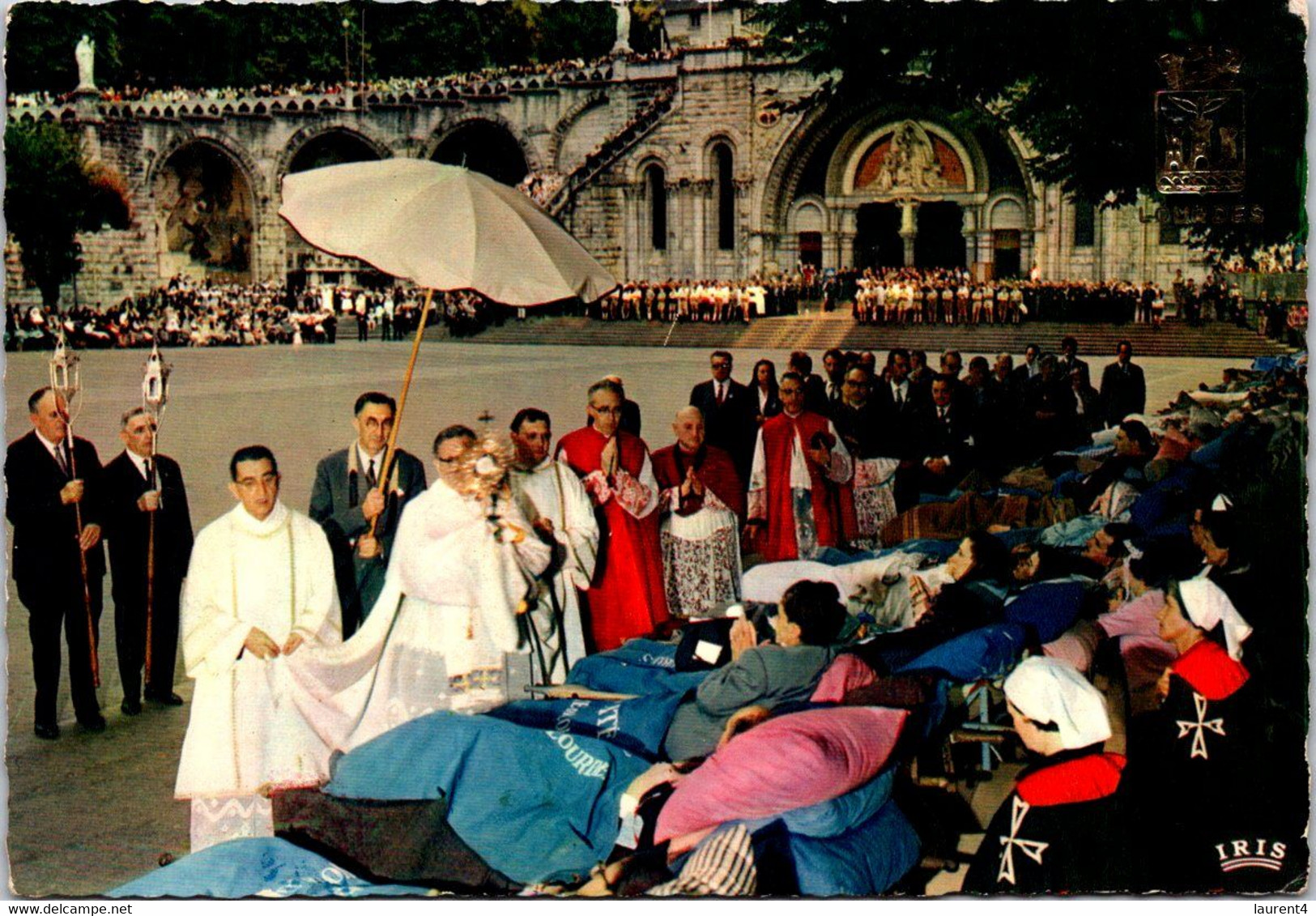 (4 N 29) France - Lourdes- Bénédiction Des Malades / Belessing Of The Sick - Santé