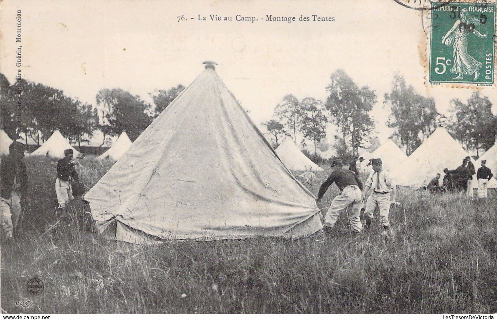 CPA - MILITARIAT - La Vie Au Camp - Montage Des Tentes - Guérin Mourmelon - Casernes