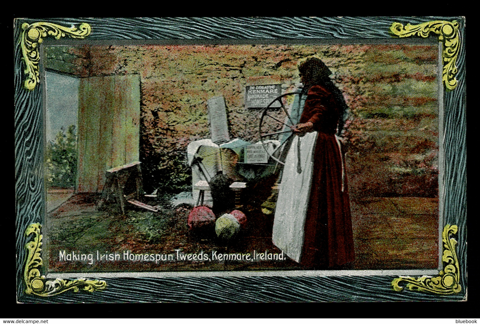 Ref 1591 - Early Postcard - Making Irish Homespun Tweeds - Kenmare County Kerry Ireland - Kerry