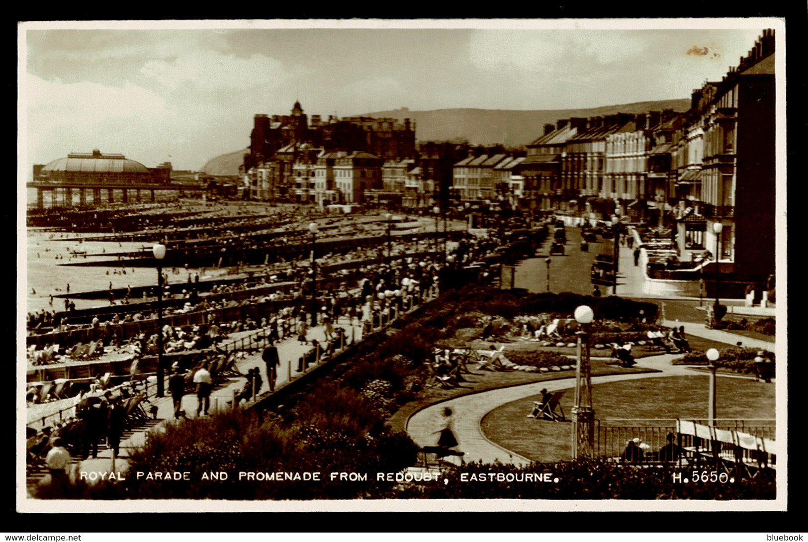 Ref 1591 - Real Photo Postcard - Royal Parade & Promenade From Redoubt - Eastbourne Sussex - Eastbourne