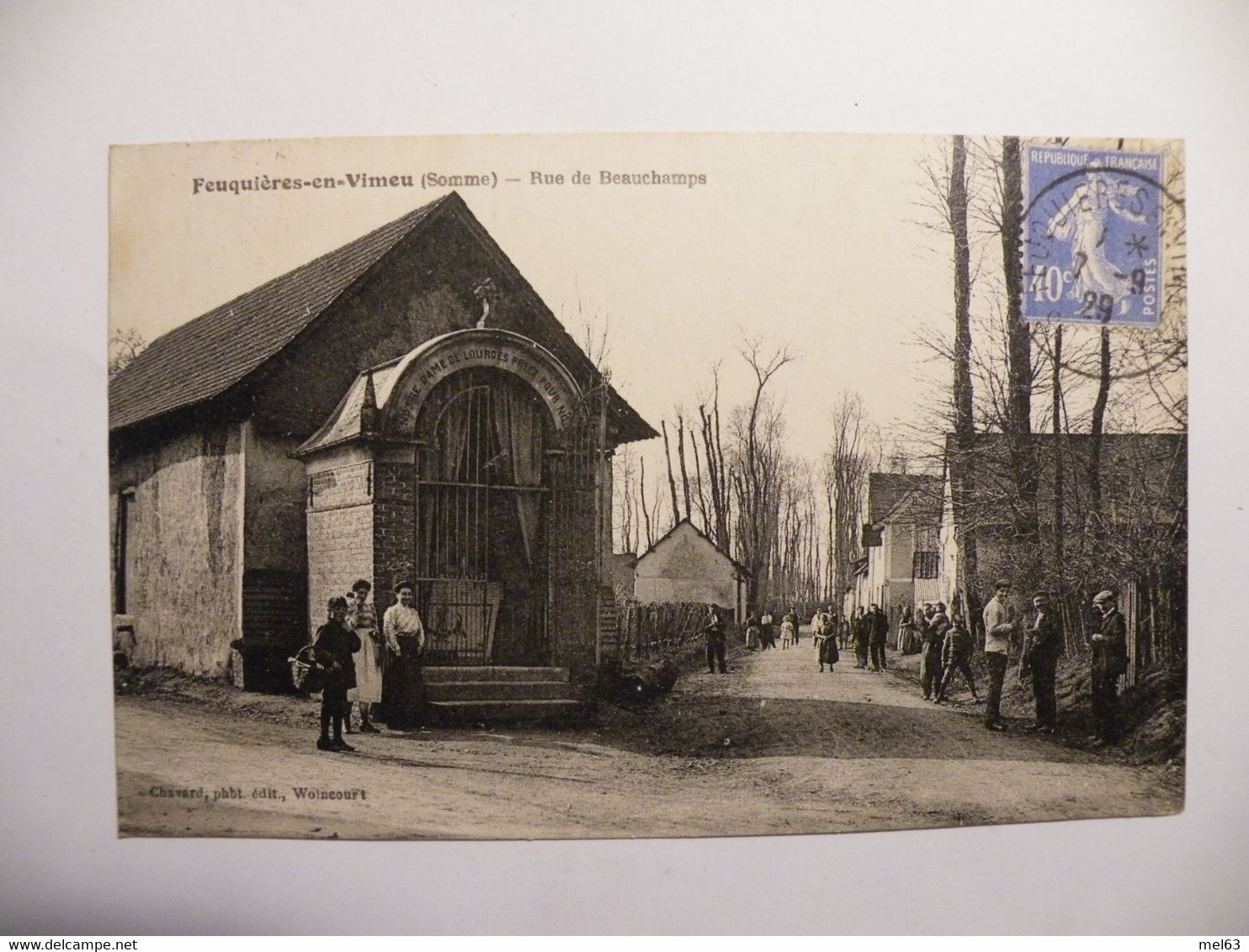 A523. CPA. 80. FEUQUIERES-en-VIMEU.  (Somme). Rue De Beauchamps. Beau Plan Animé. écrite & Voyagée 1929 - Feuquieres En Vimeu