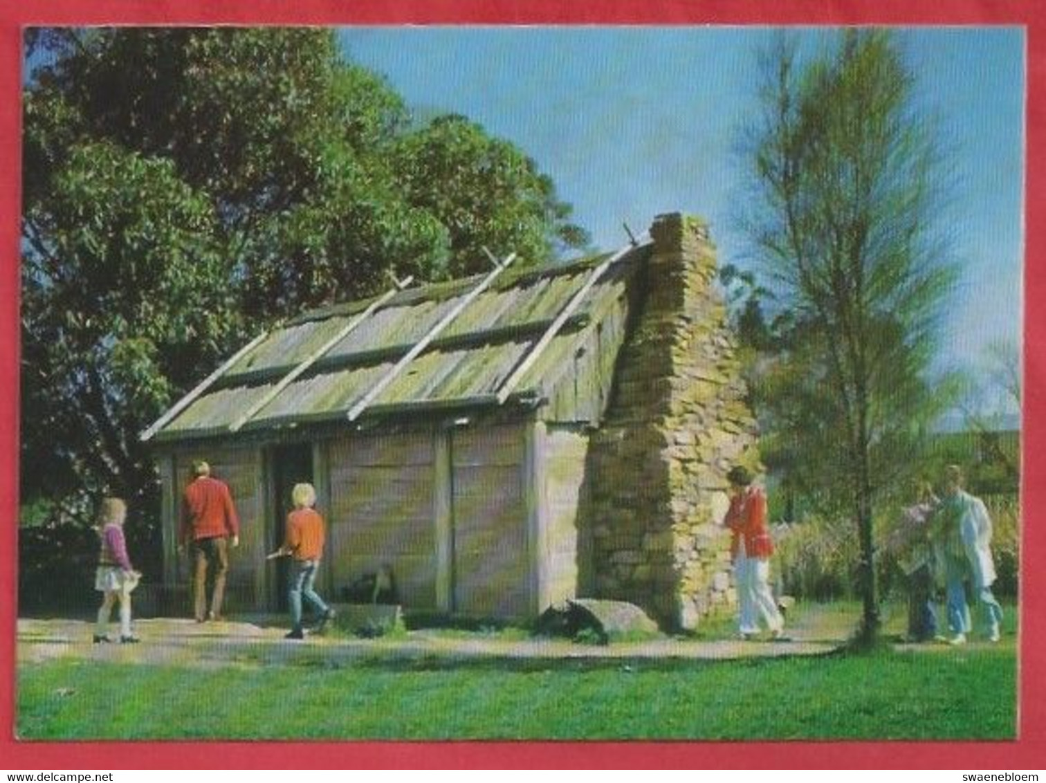 AU.- AUSTRALIA. VICTORIA. BALLARAT. SLAB HUT, SOVEREIGN HILL MINERS' VILLAGE. - Ballarat