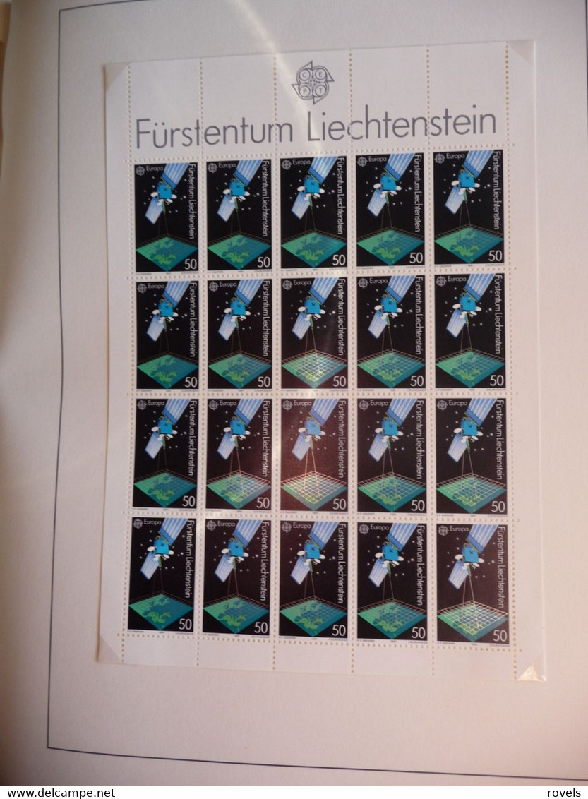 Europa -cept 1989 through 1991 MNH . all in a luxury leuchttrum album. see scan.