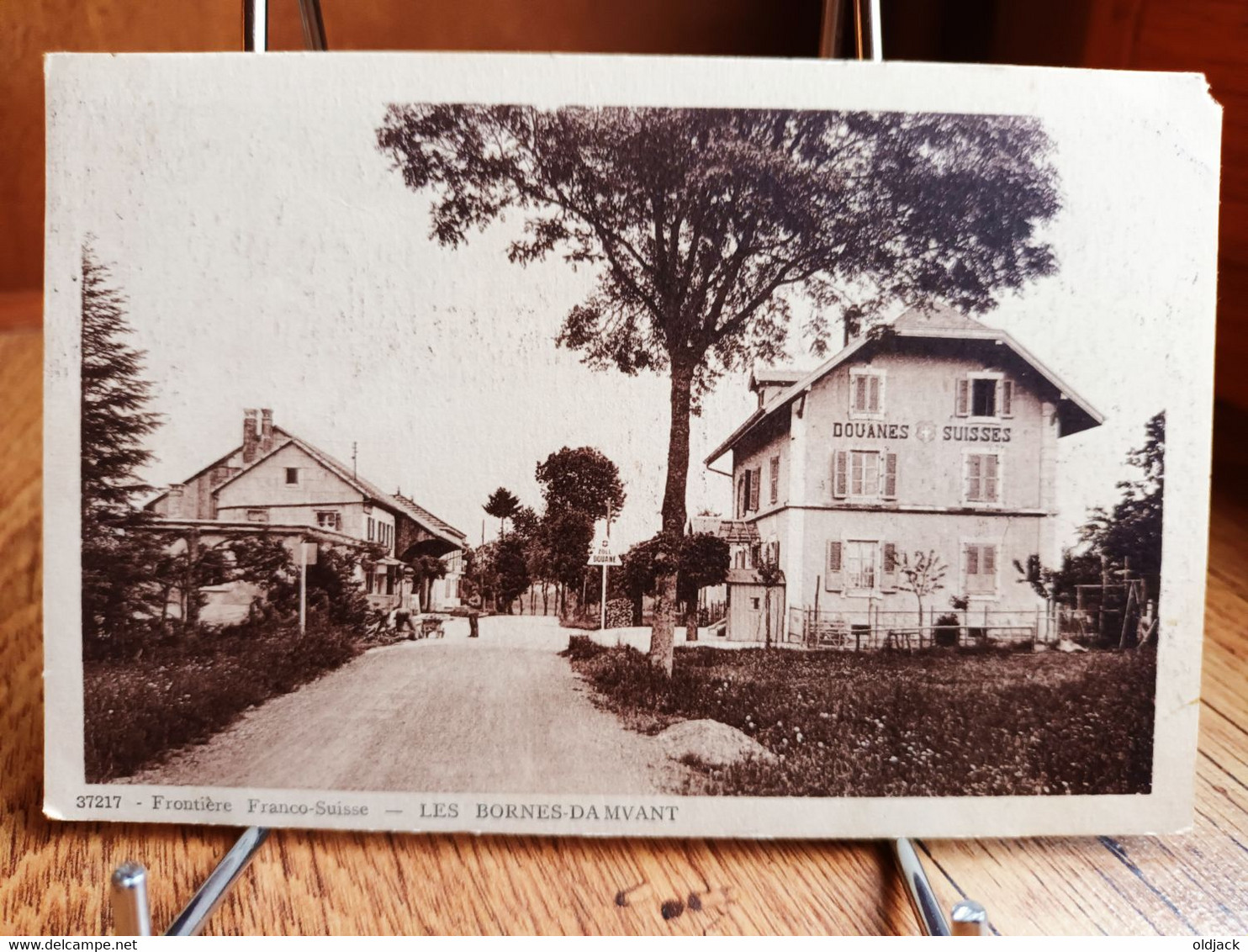 CPA   LES BORNES-DAMVANT  Frontière Franco-suisse  (19..) Animée.....(S03-23) - Damvant