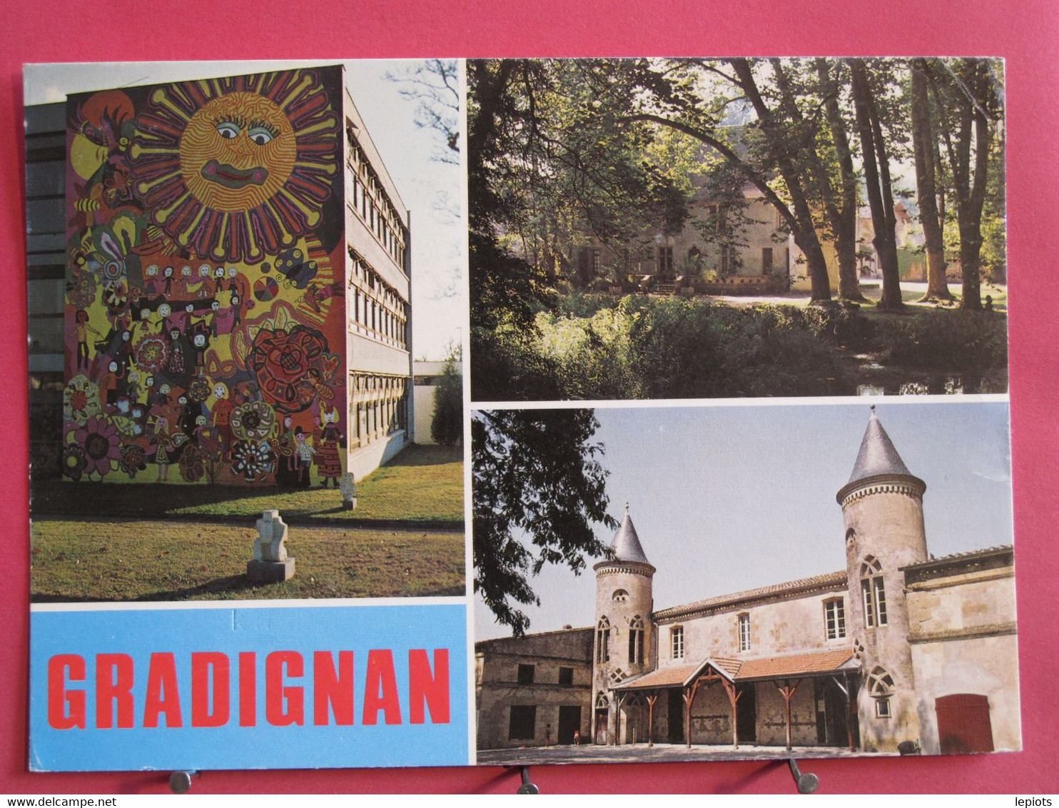 33 - Gradignan - L'Ecole Saint Géry - Le Château De Malartic - Sous-bois - Excellent état - R/verso - Gradignan