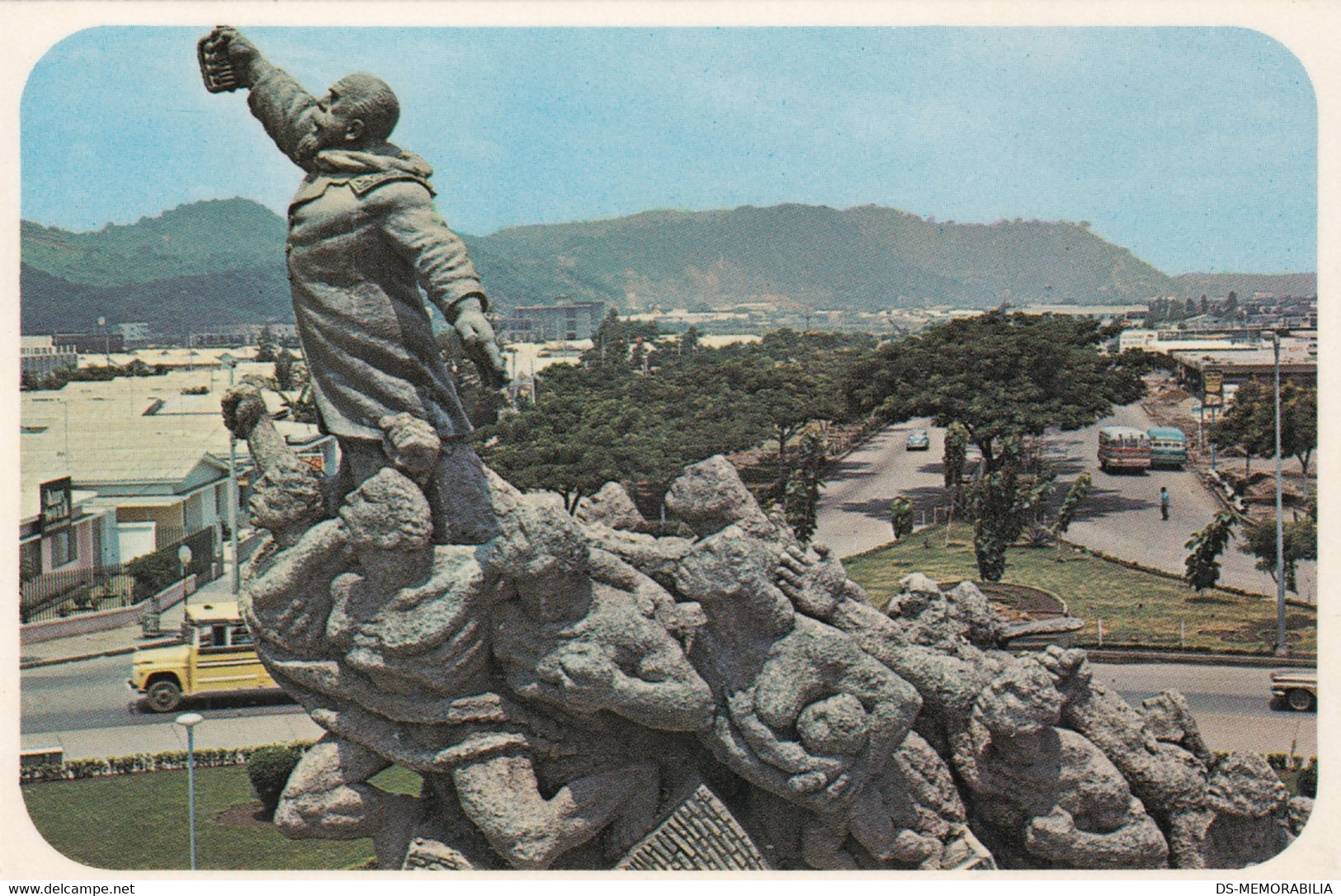 Ecuador Guayaquil - Monument Eloy Alfaro & Kennedy Avenue - Equateur