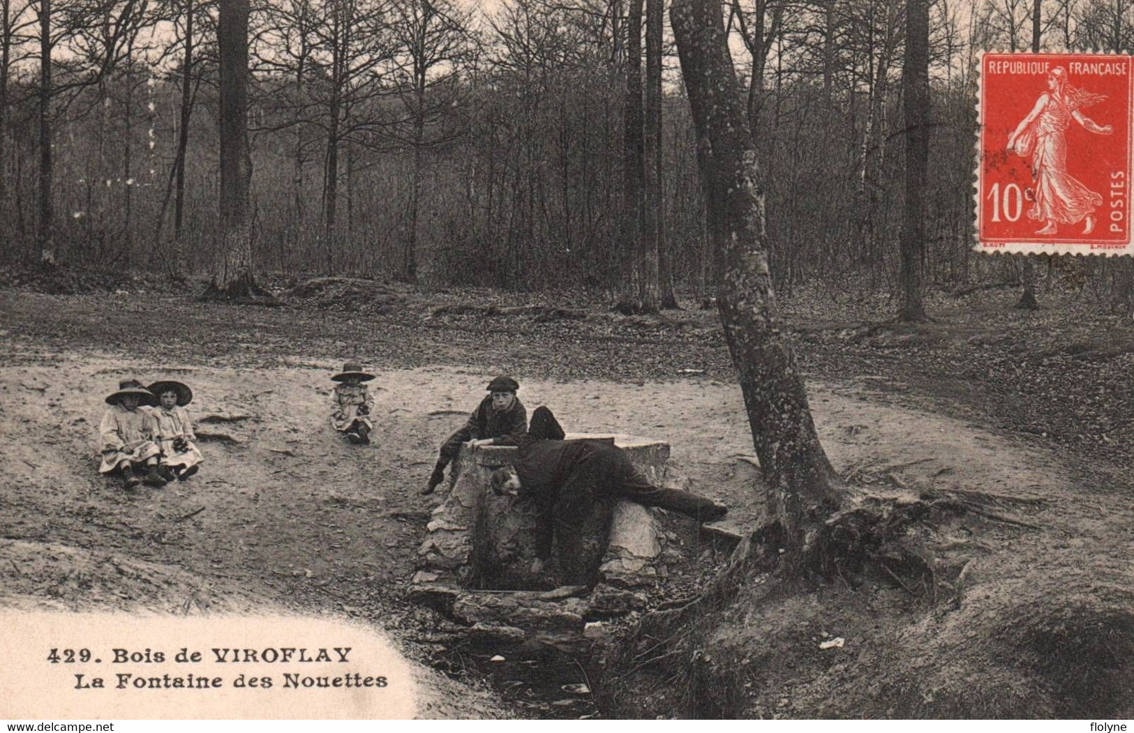 Viroflay - Vue Sur Le Bois - La Fontaine Des Nouettes - Viroflay