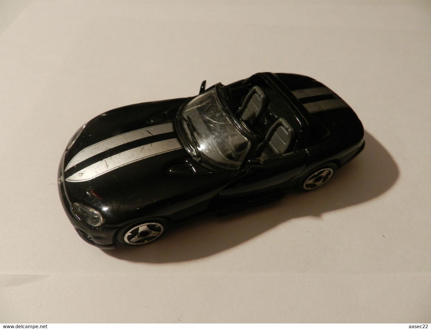 BURAGO 1/43   Dodge Viper Coupe    *** 3444  *** - Burago