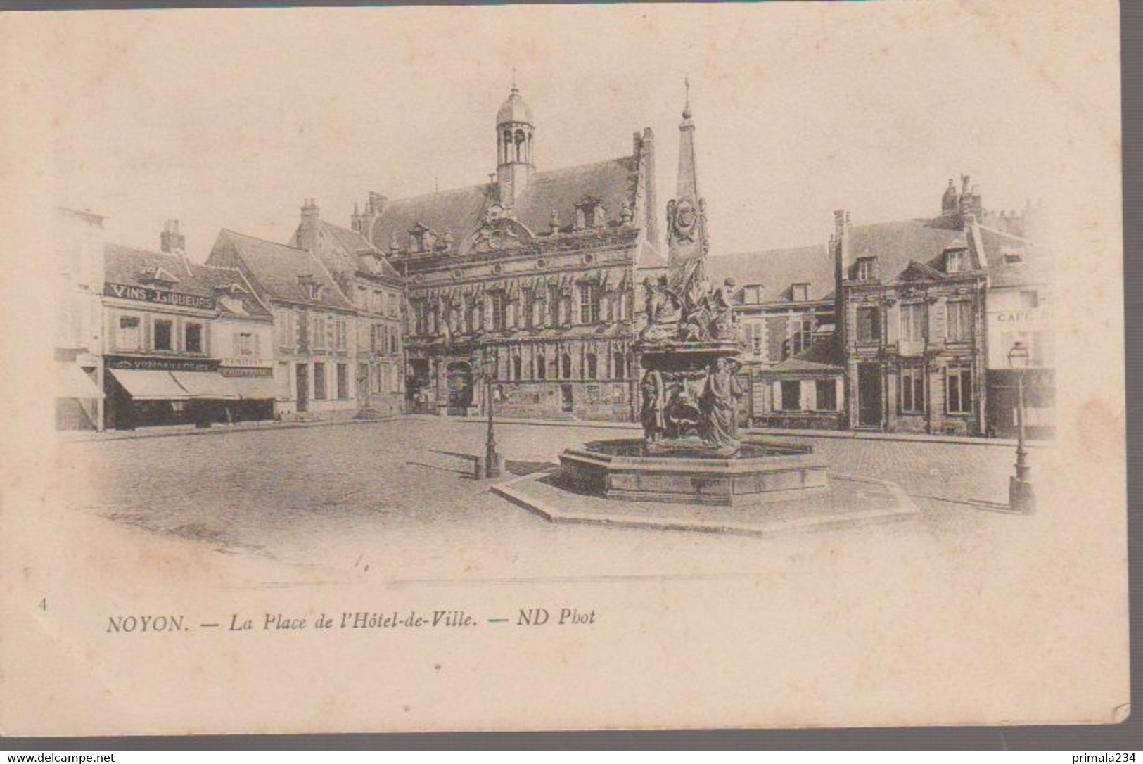 NOYON - LA PLACE DE L HOTEL DE VILLE - Noyon