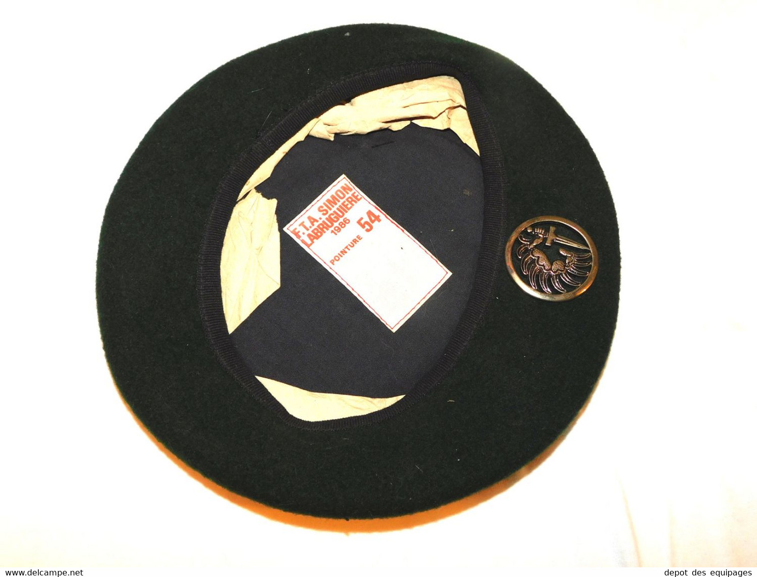 BERET VERT LEGION ETRANGERE PARACHUTISTE  Taille 54.... Daté 1986 ..100% Neuf De Stock - Casques & Coiffures