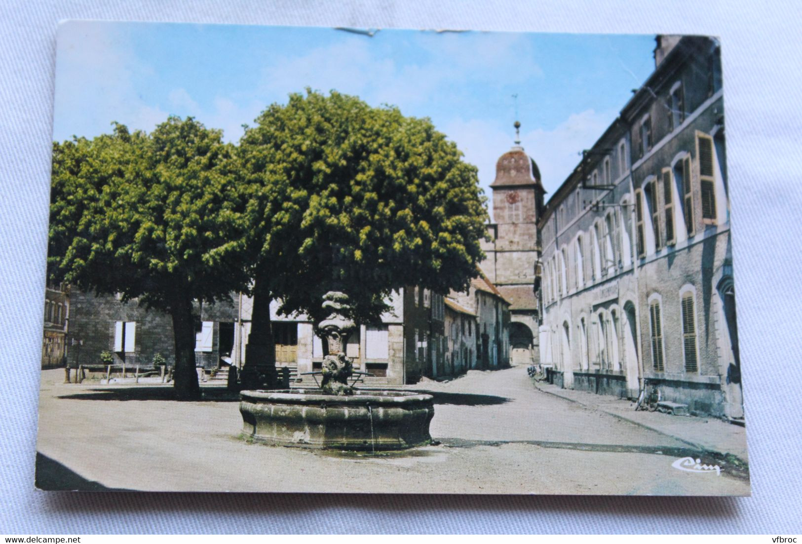 Cpm 1988, Faucogney, La Place Poirey, Haute Saône 70 - Faucogney