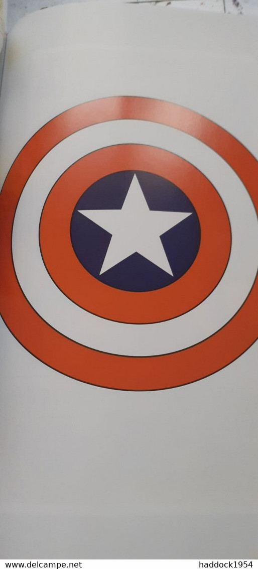 Captain America 1977-1979 DON GLUT STEVE GERBER SAL BUSCEMA Panini Comics 2022 - Captain America