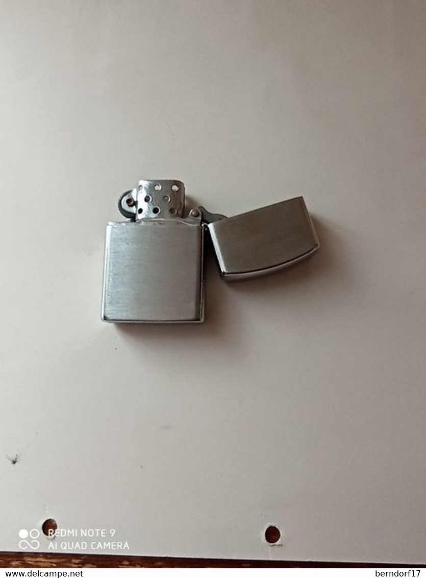 ACCENDINO A BENZINA - SIMIL ZIPPO - Zippo